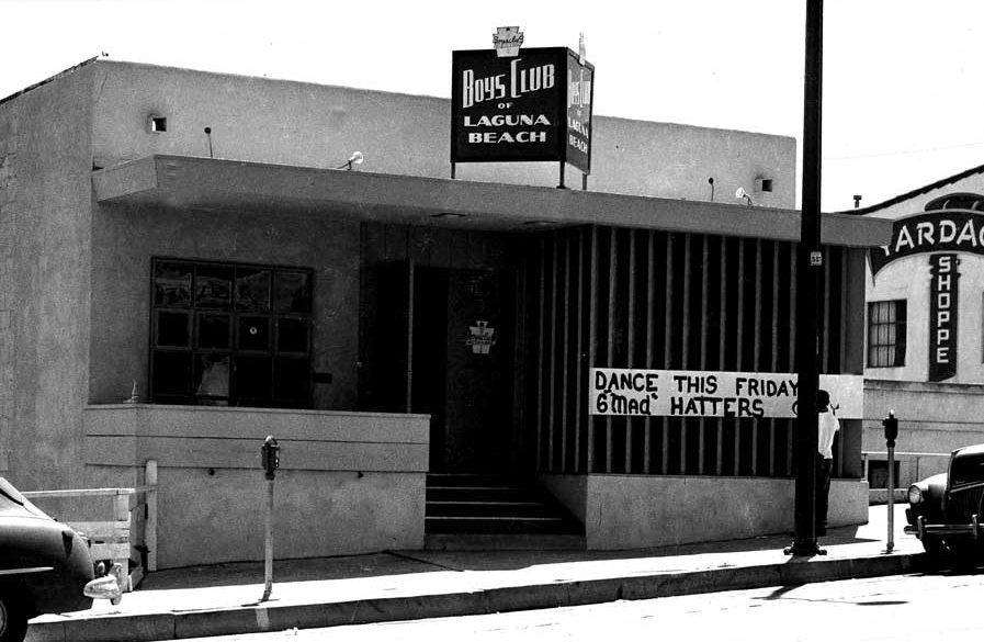 An image of the Laguna Beach B&G Club on PCH in 1952