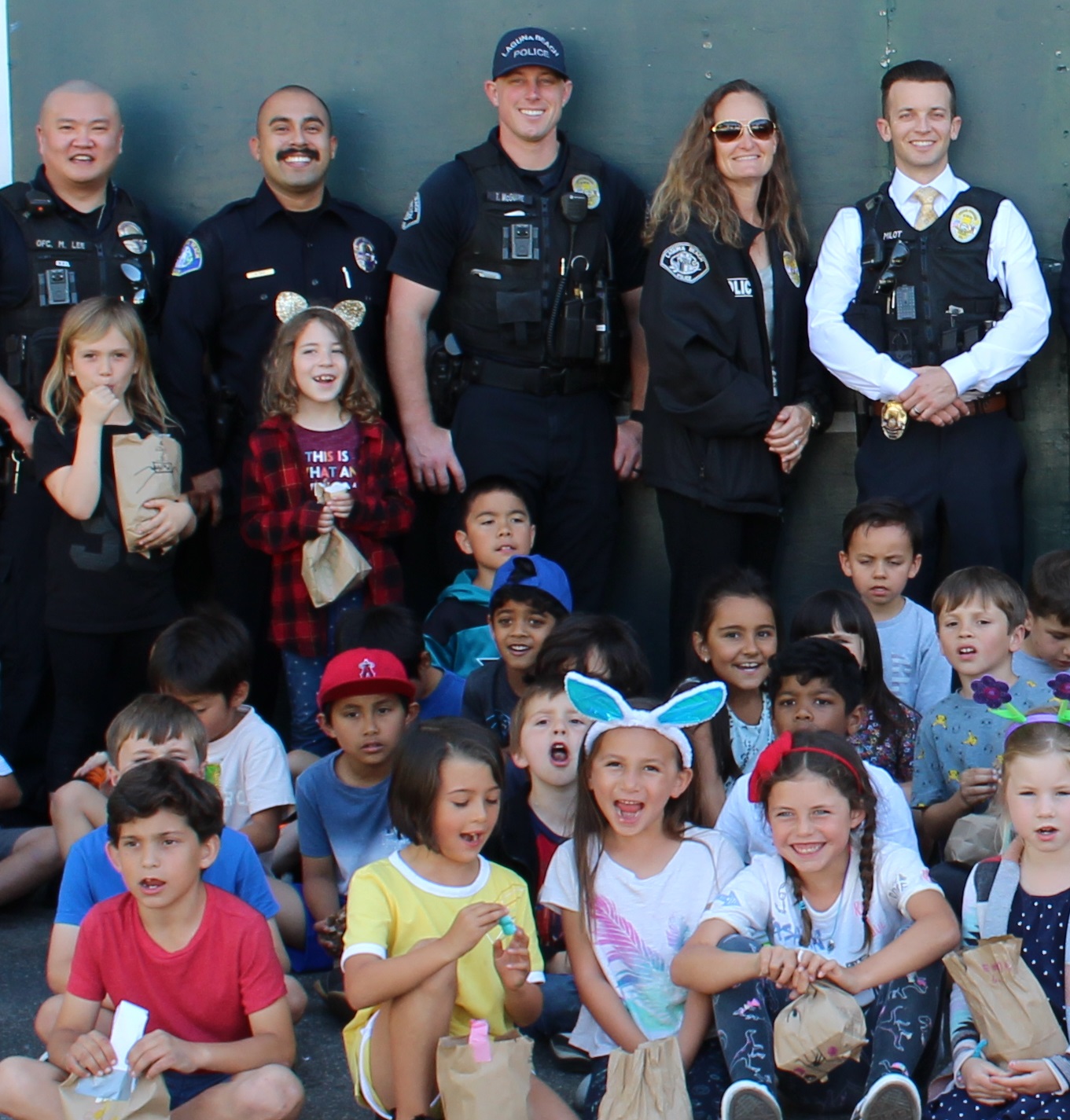 Lagun Beach Police Department Group Volunteer Day